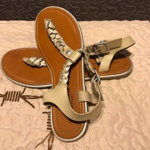 American Eagle sandals